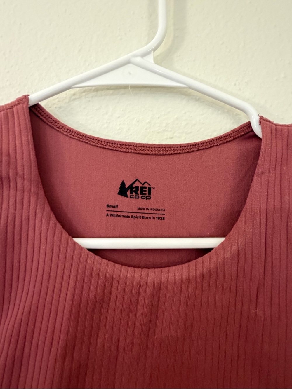 REI Women's Ribbed Crop Tank Top in Dusty Rose - Picture 2 of 2